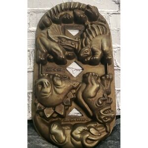 Vintage John Wright Cast Iron 1986 Dinosaur Cake Baking Pan Muffin Mold USA